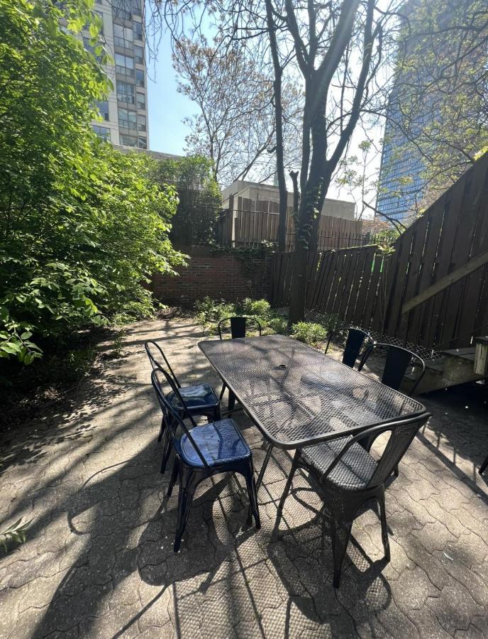 Beautiful Property In Downtown Core Close To Subway Station! 토론토 외부 사진